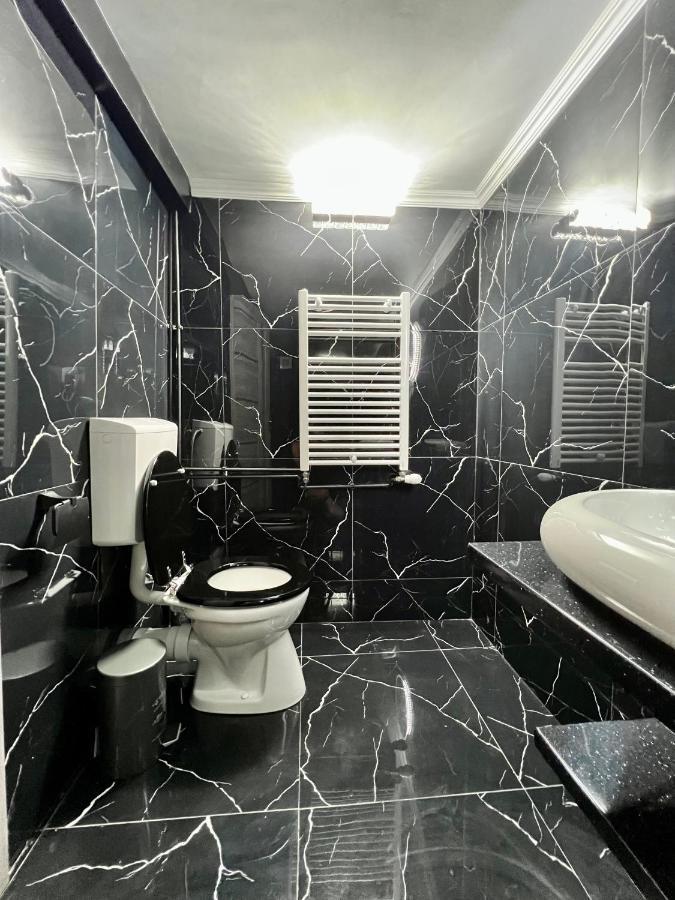 Luxor - Jacuzzi&Cozy Apartments سيبيو المظهر الخارجي الصورة