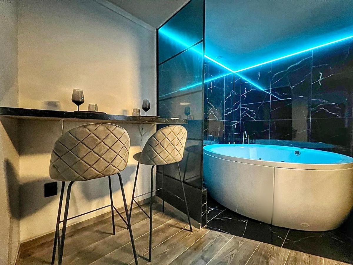 Luxor - Jacuzzi&Cozy Apartments سيبيو المظهر الخارجي الصورة