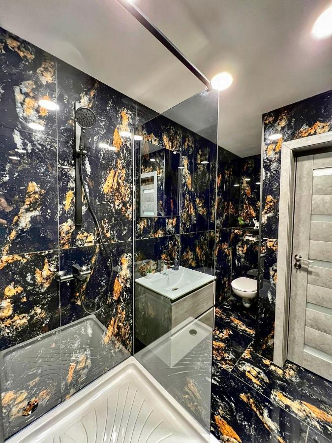 Luxor - Jacuzzi&Cozy Apartments سيبيو المظهر الخارجي الصورة