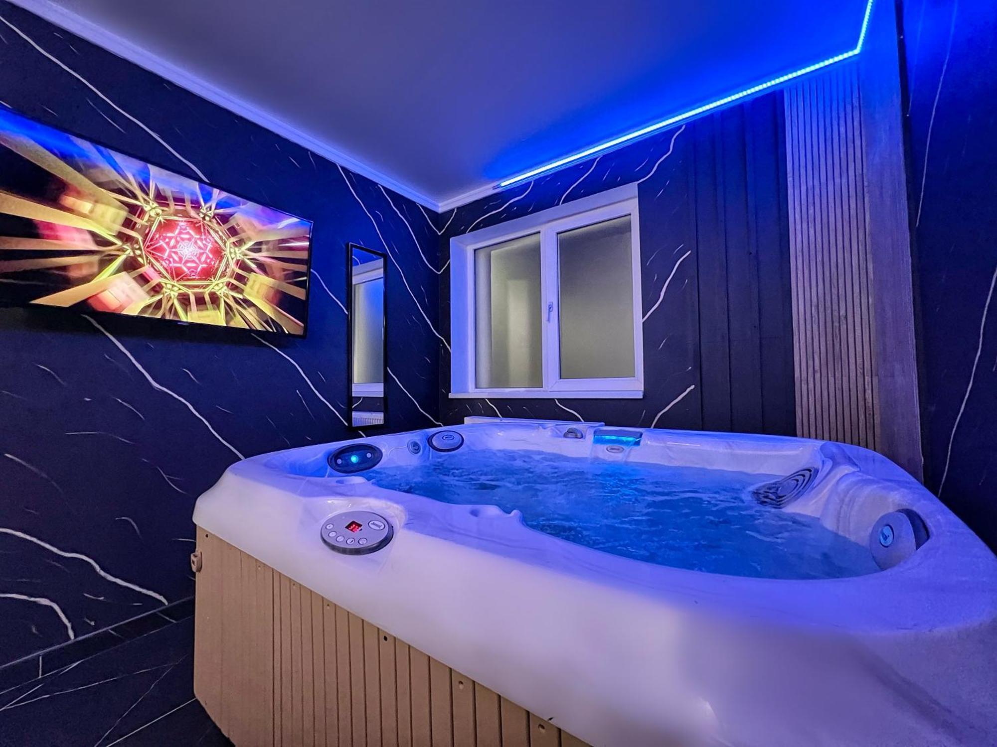 Luxor - Jacuzzi&Cozy Apartments سيبيو المظهر الخارجي الصورة