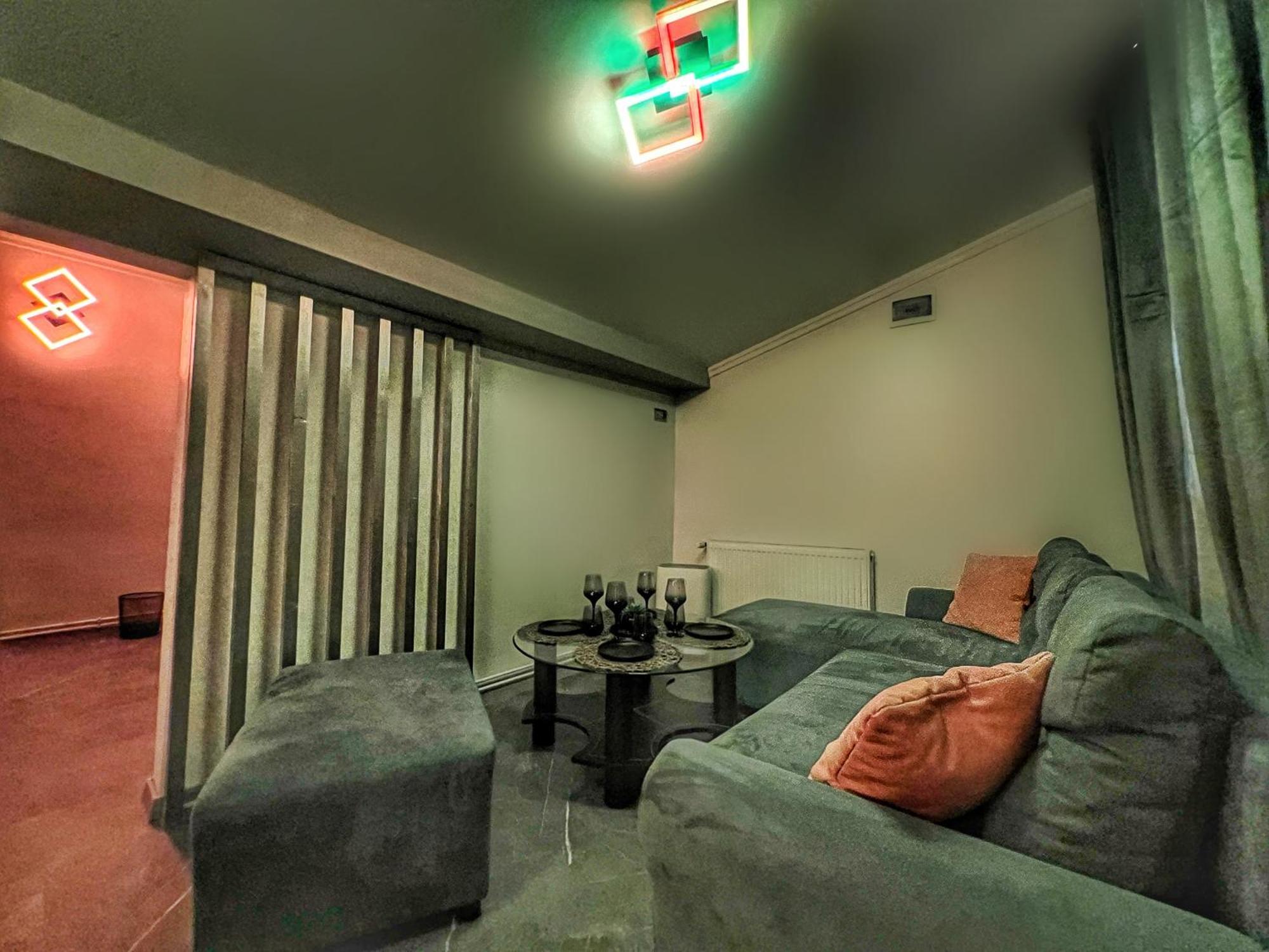 Luxor - Jacuzzi&Cozy Apartments سيبيو المظهر الخارجي الصورة